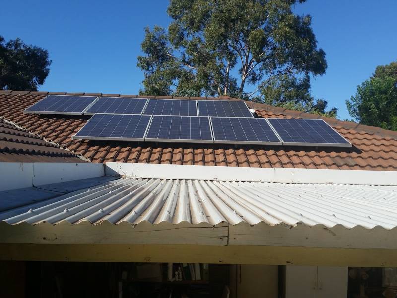 Installation panneaux solaires chez un particulier avec stockage de l'énergie à Toulouse Balma